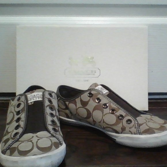 Coach Shoes - Picture 2 of 5